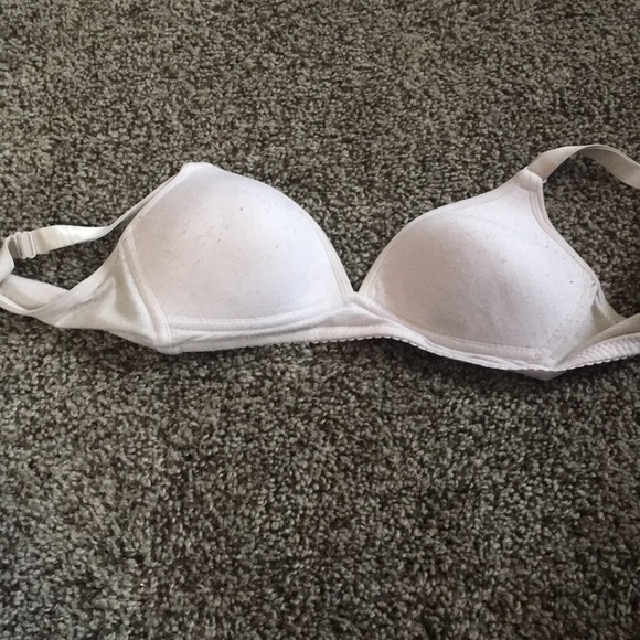 Bras - Picture 2 of 4